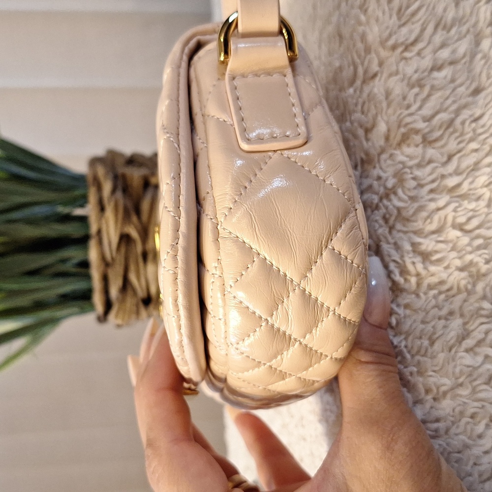Gorgeous Versace Greca Goddess Leather Bag - Picture 7 of 14